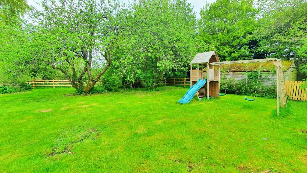 Glenfield Cottage - Secluded Luxury Deep In The Oxfordshire Countryside Wilcote ภายนอก รูปภาพ